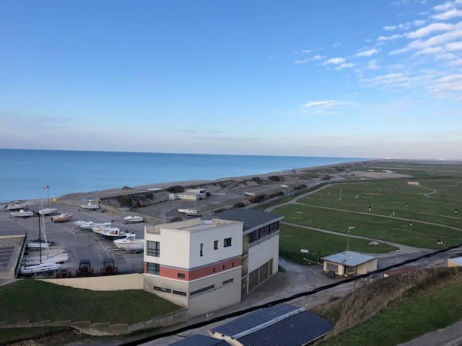 Pleine Face Mer Et Plage Ault Exterior photo